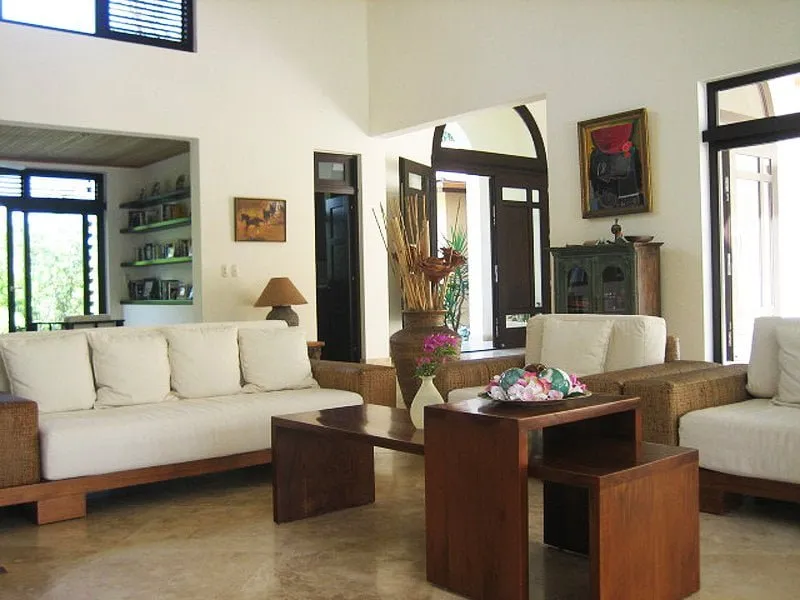 A LA VENTA – VILLA ESPACIOSA Y AMUEBLADA, foto 2