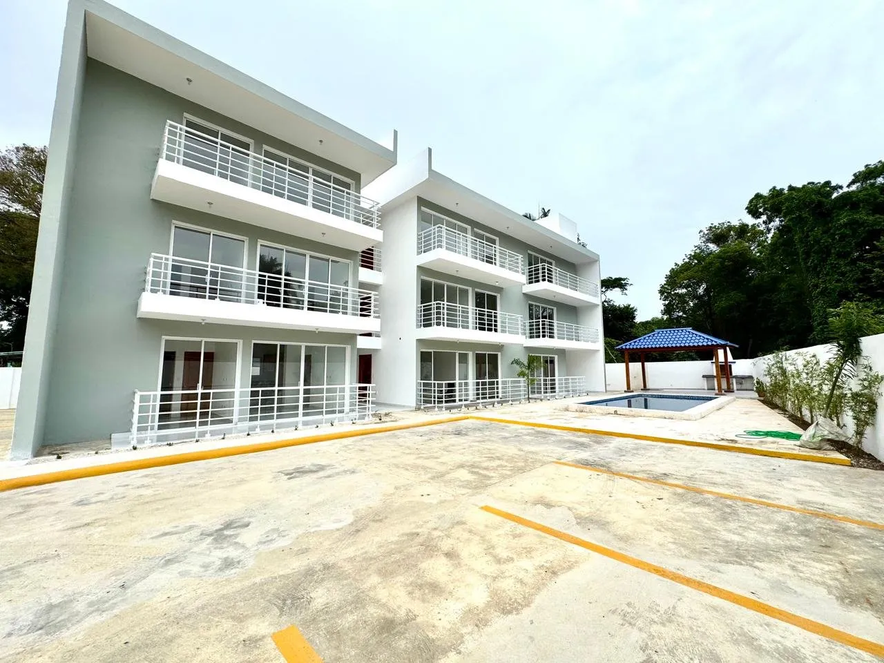 Apartamentos en Venta – Proyecto Cerrado con Piscina en Sosúa, foto 2