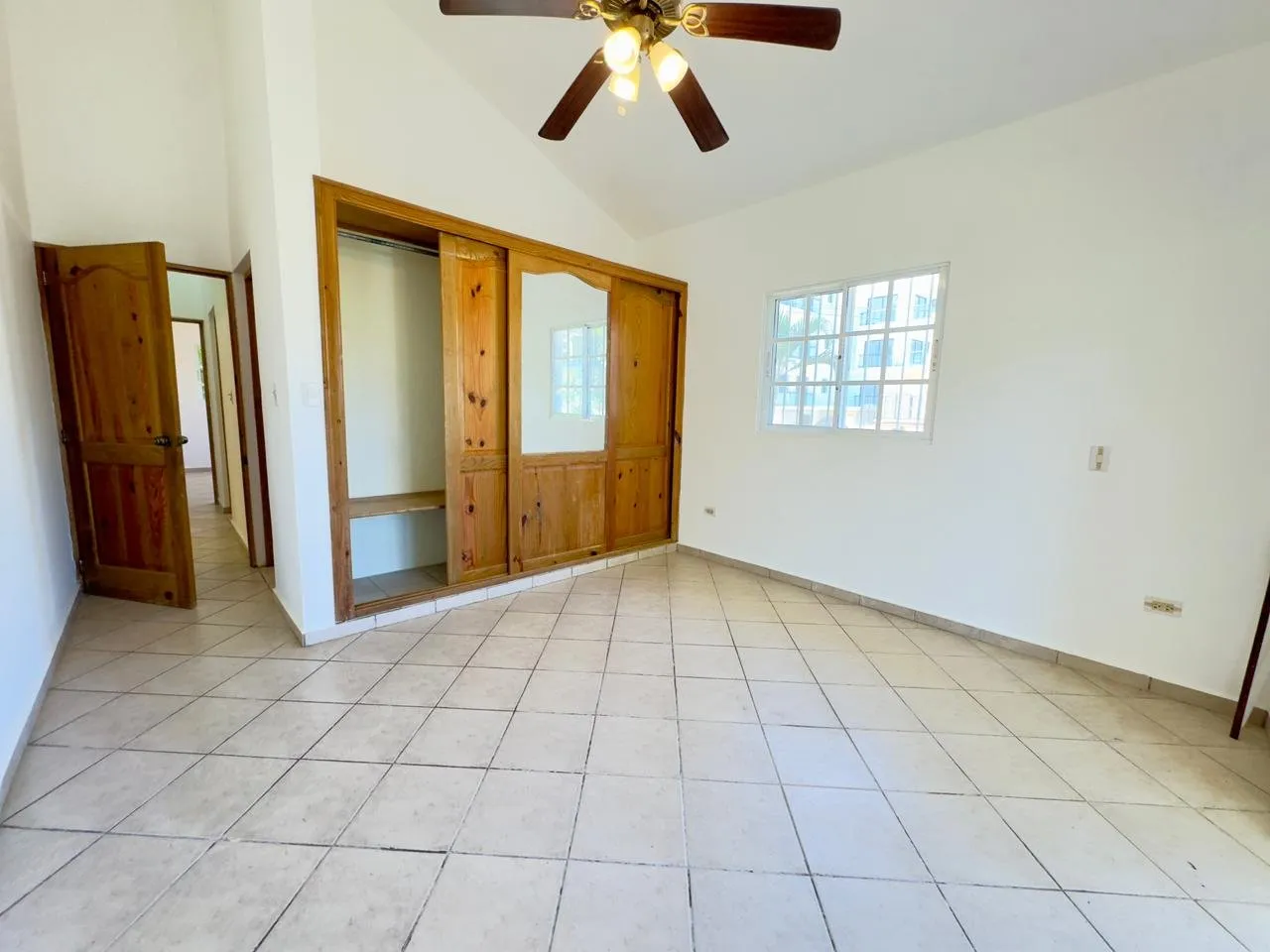 Beautiful 2-Bedroom Home for Sale in Sosúa – Near La Sirena Market, foto 3