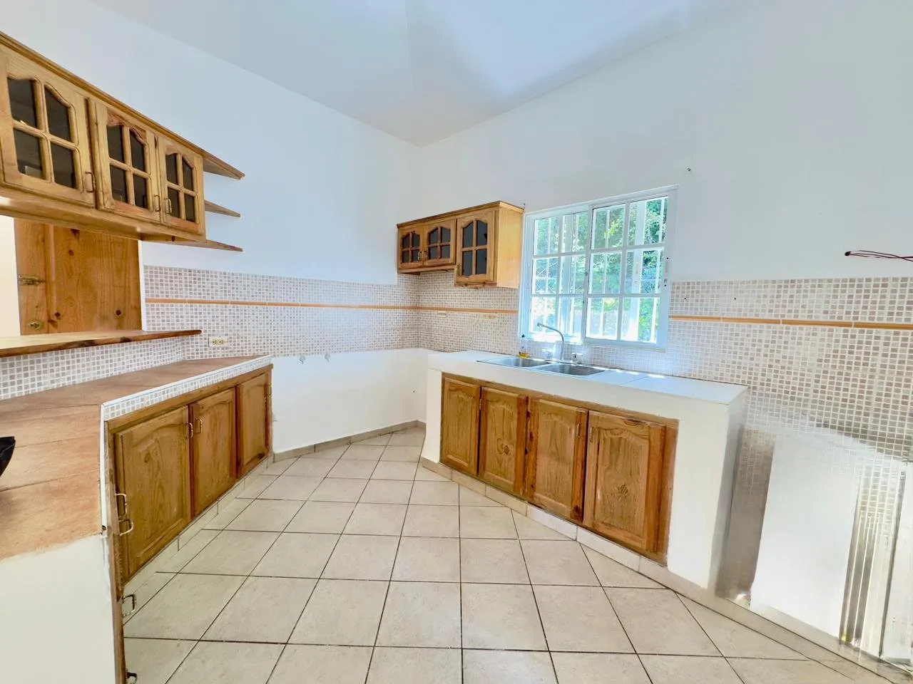 Beautiful 2-Bedroom Home for Sale in Sosúa – Near La Sirena Market, foto 5