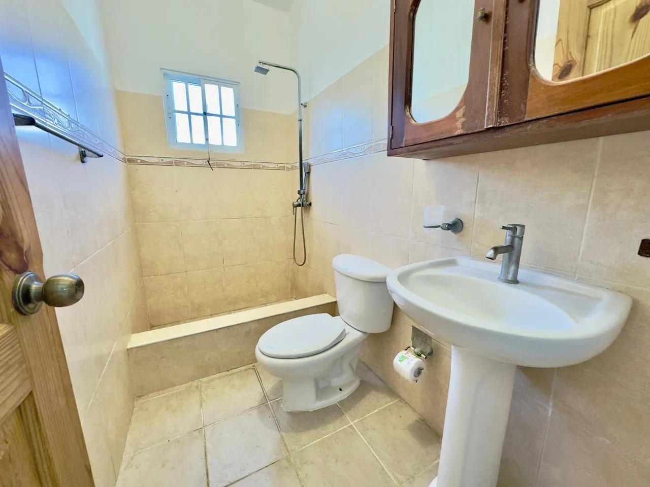 Beautiful 2-Bedroom Home for Sale in Sosúa – Near La Sirena Market, foto 6