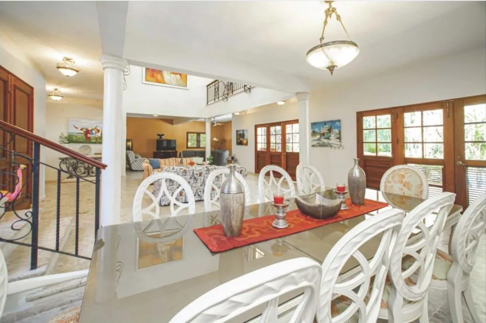 Casa Deborah: elegancia tropical en Sea Horse Ranch, foto 3