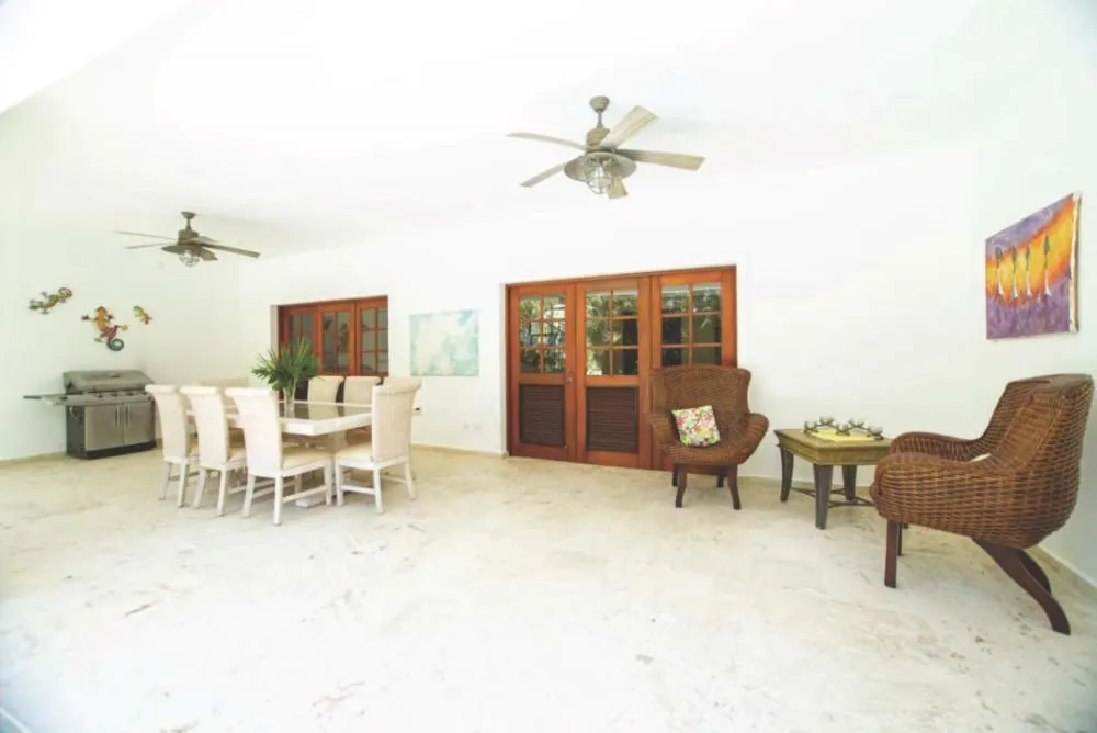 Casa Deborah: elegancia tropical en Sea Horse Ranch, foto 5