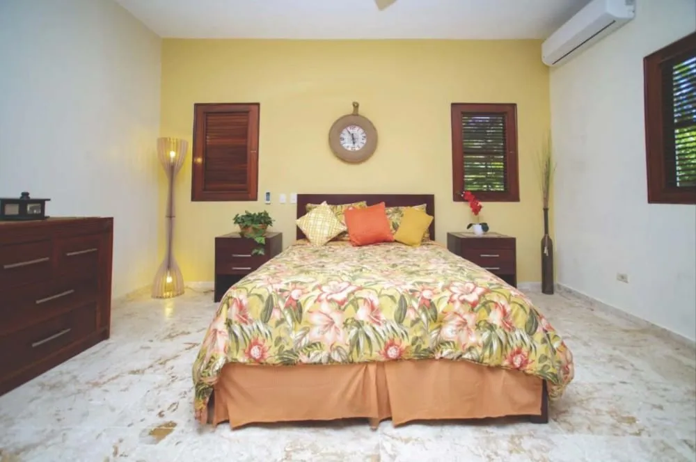 Casa Deborah: elegancia tropical en Sea Horse Ranch, foto 13