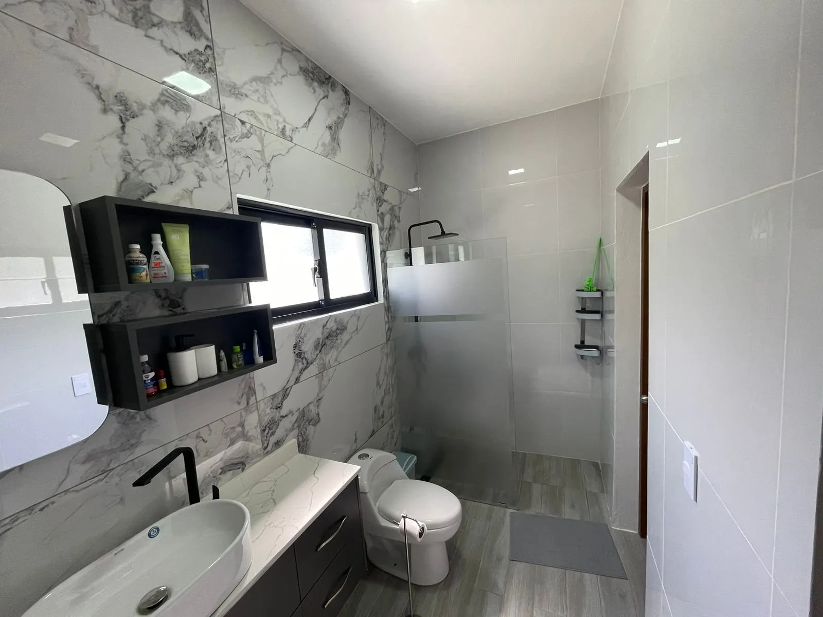Encantadora Casa en Sosúa – 3 Dormitorios, Piscina y Jacuzzi., foto 4