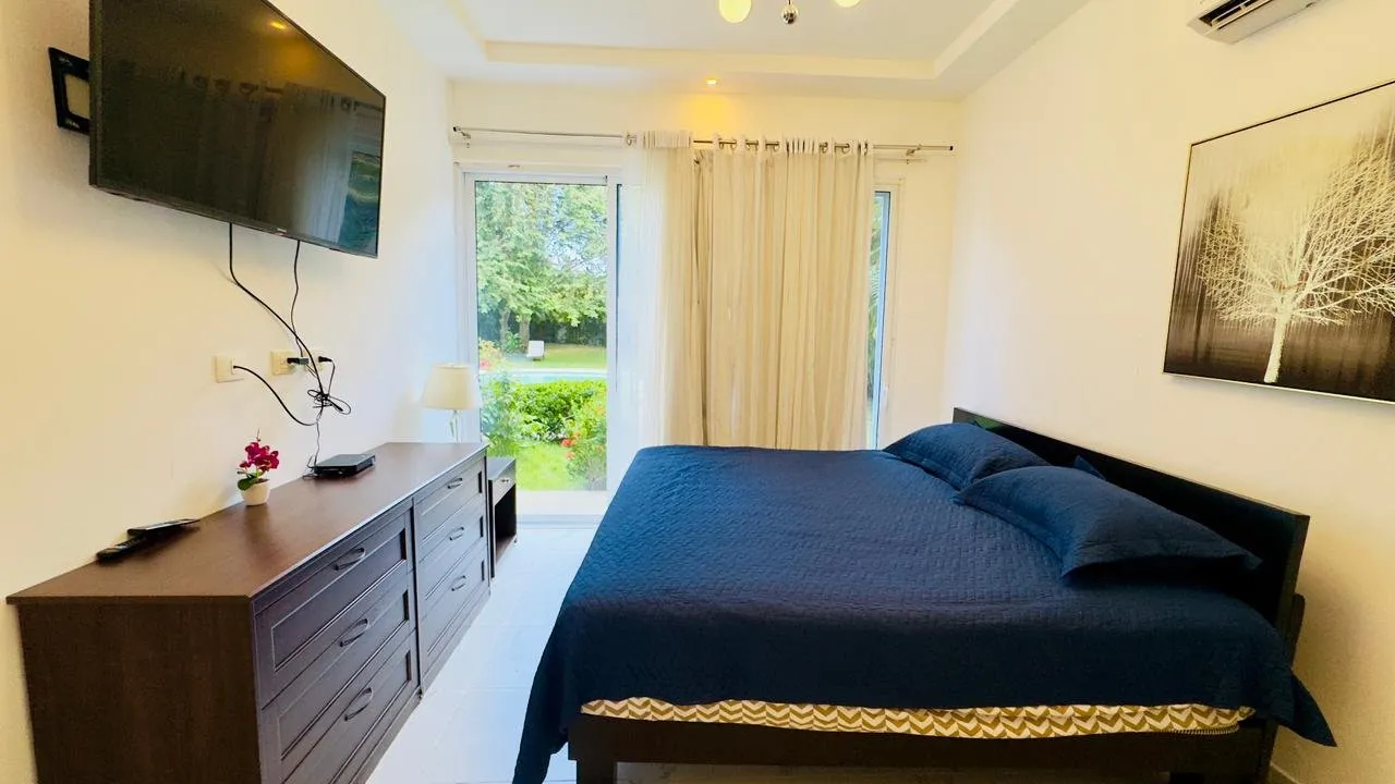 **Exclusive Villa for Sale in** Perla Marina, foto 4