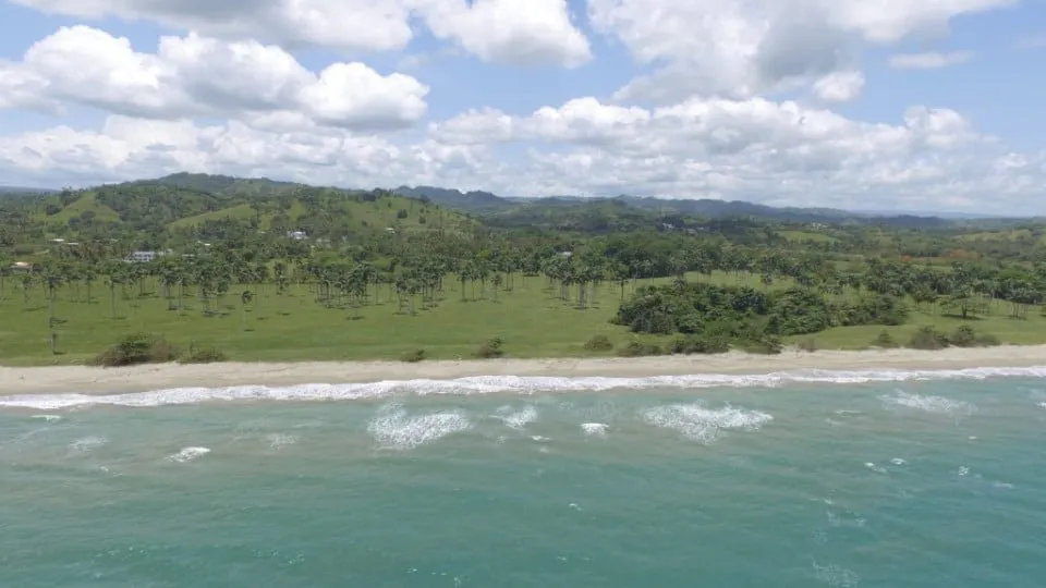 Terreno Exclusivo Frente al Mar en Gaspar Hernández – Ideal para Desarrollo Turístico., foto 2