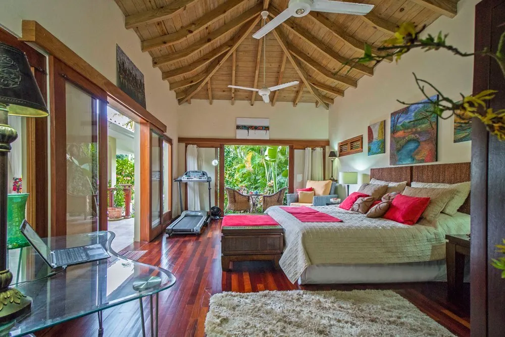 Villa Balinese: Tropical elegance with artistic soul in Sea Horse Ranch., photo 3