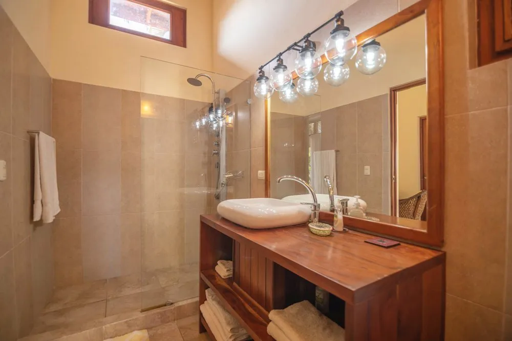 Villa Balinese: Tropical elegance with artistic soul in Sea Horse Ranch., photo 5