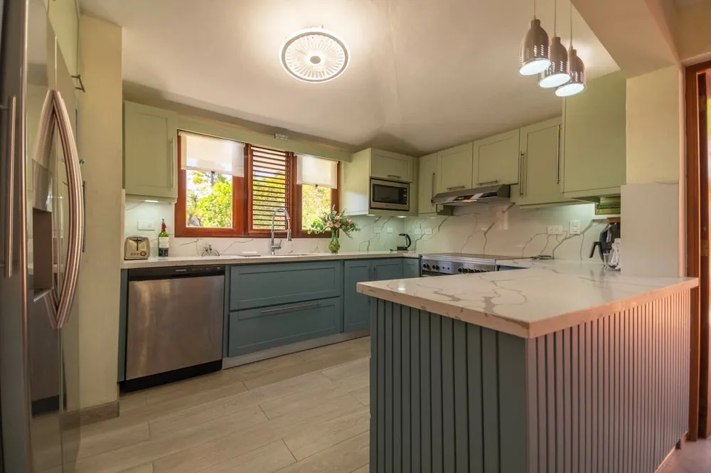 Villa Balinese: Tropical elegance with artistic soul in Sea Horse Ranch., photo 6