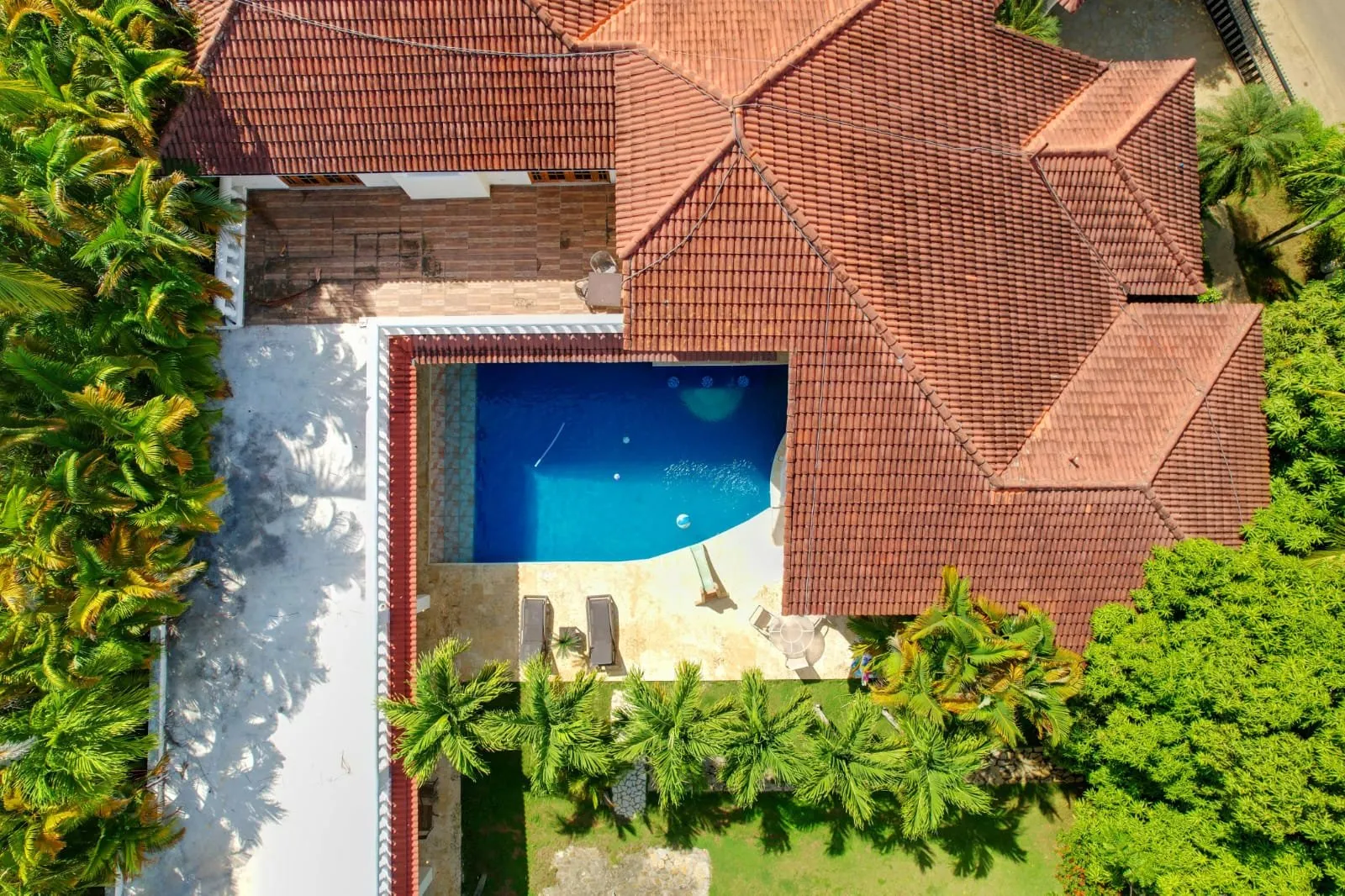 Villa de Lujo en Venta en Perla Marina, foto 6