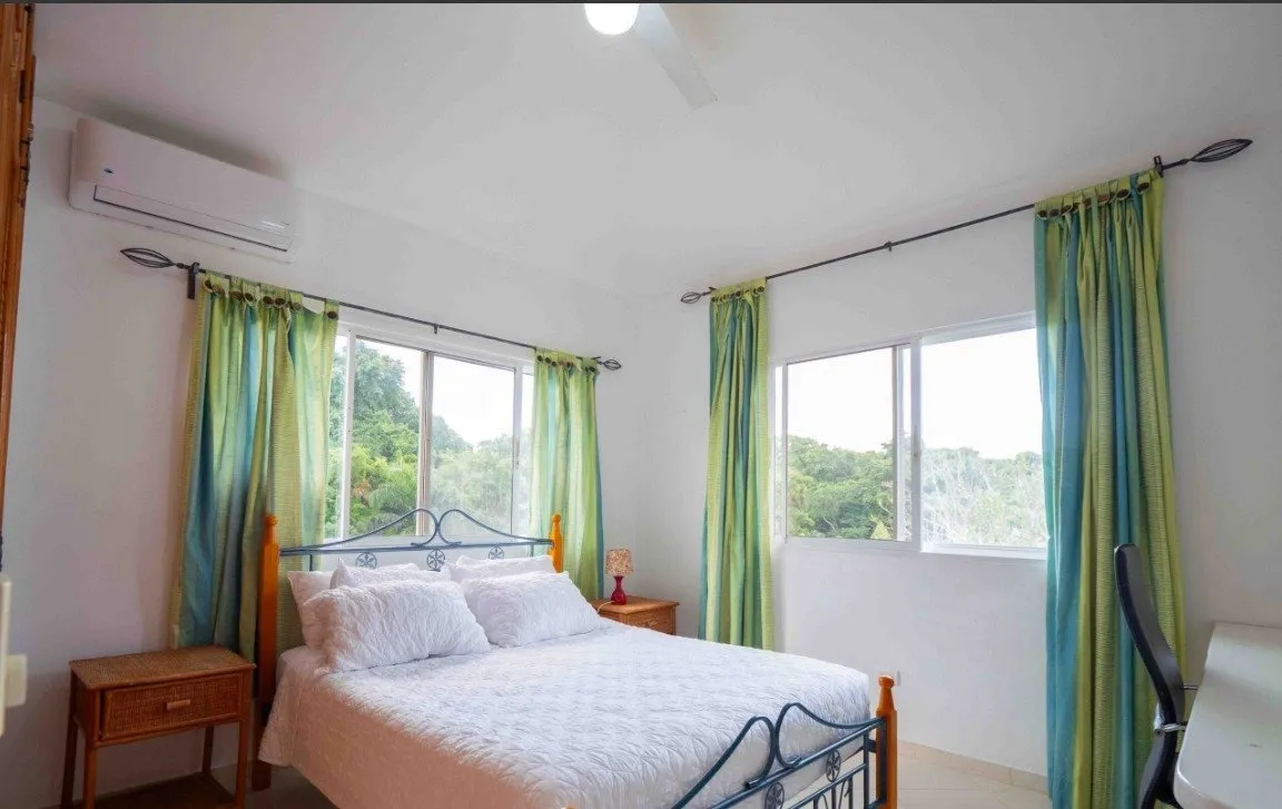 Villa con Piscina Privada y Estudio Independiente en Exclusiva Comunidad Cerrada, foto 8