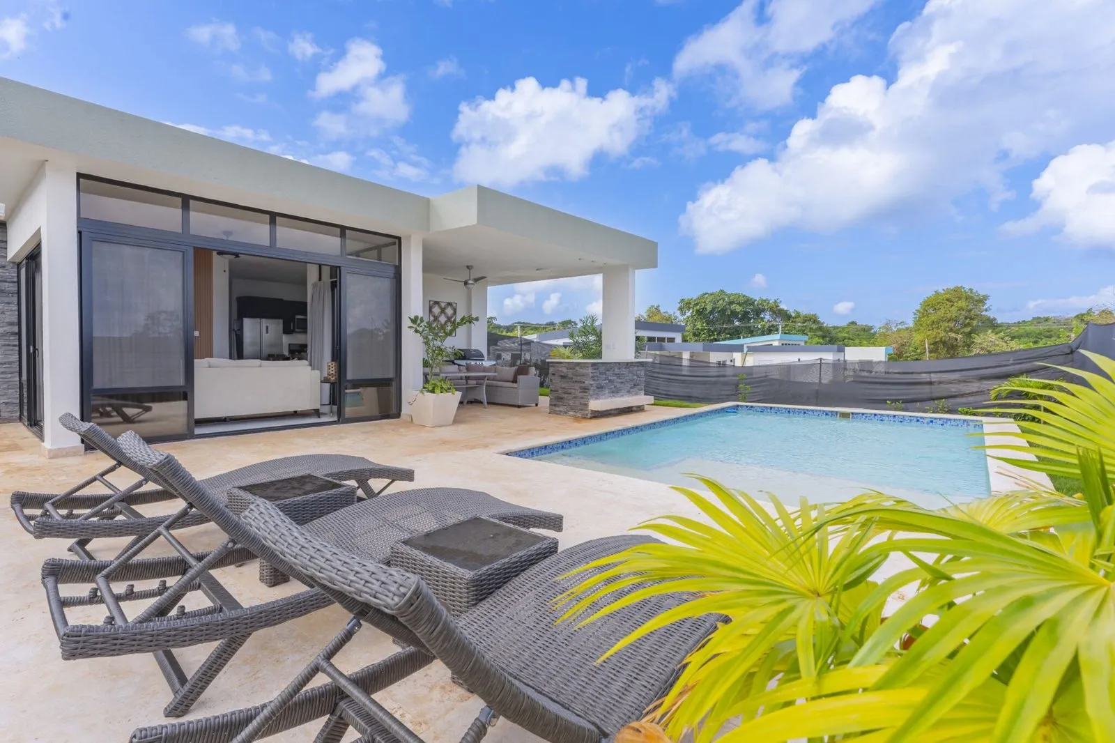 Villa Sunset – Diseño Inteligente para la Vida Tropical, foto 2